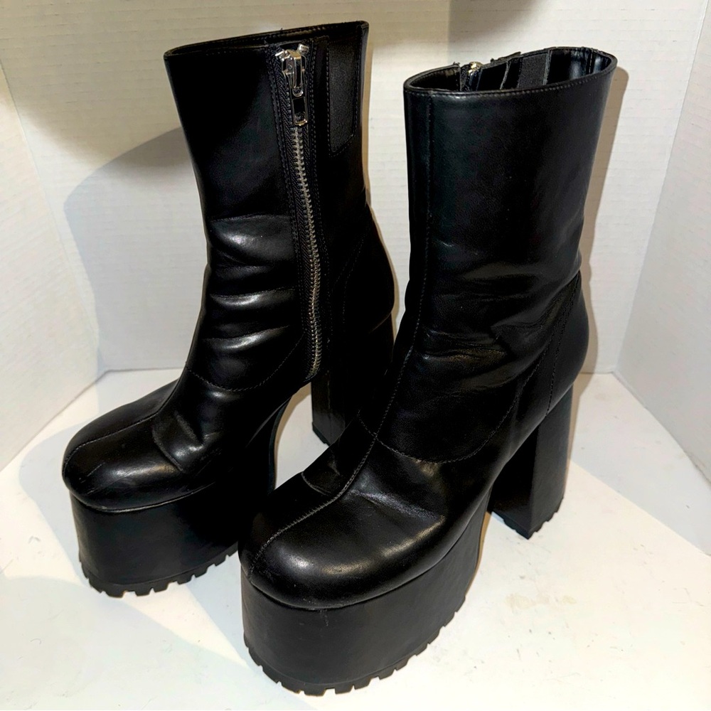 POSTERGRL Poster Girl Vegan Leather Platform Boots 9M